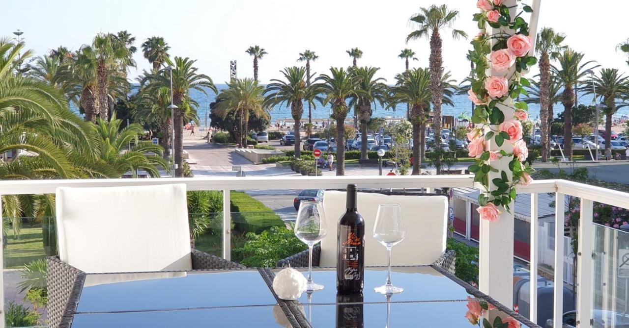 Encantadora Vivienda En El Paseo Maritimo De Salou Exteriör bild